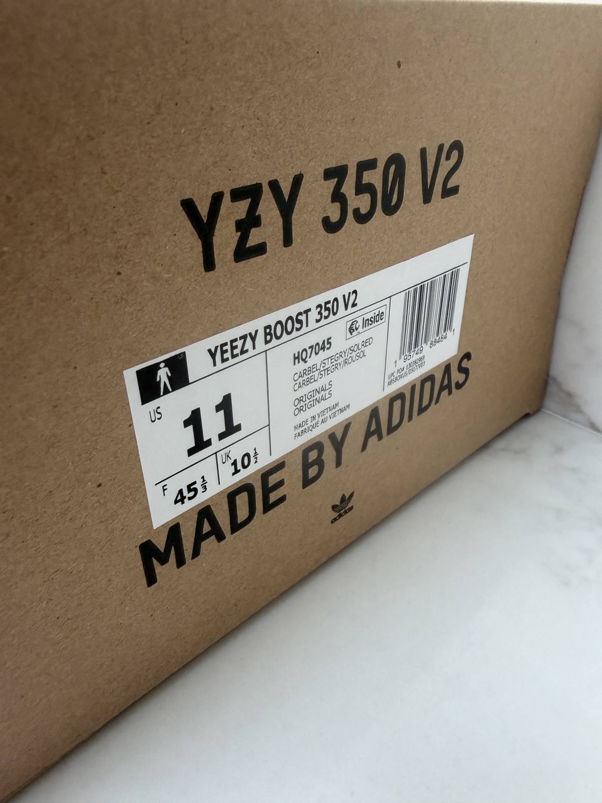 adidas Yeezy Boost 350 V2 Size 11