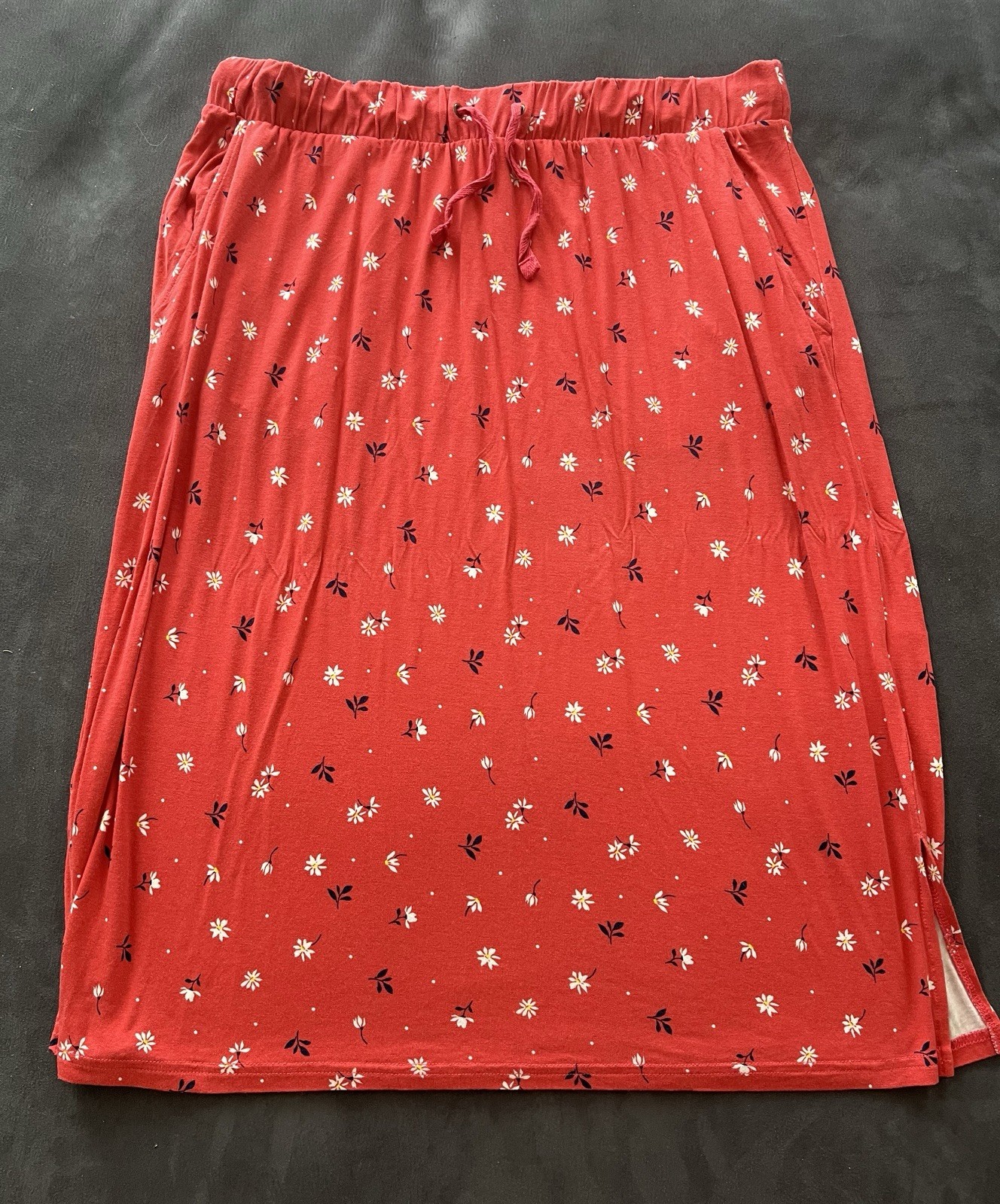 Women’s Casual Knee-length Or Below Skirt with Pockets