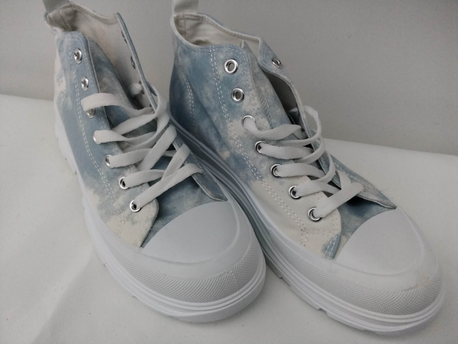 Top Price casual shoe, everyday shoe, sports shoe, sizes: 36,37,38,39,40,41, NEW