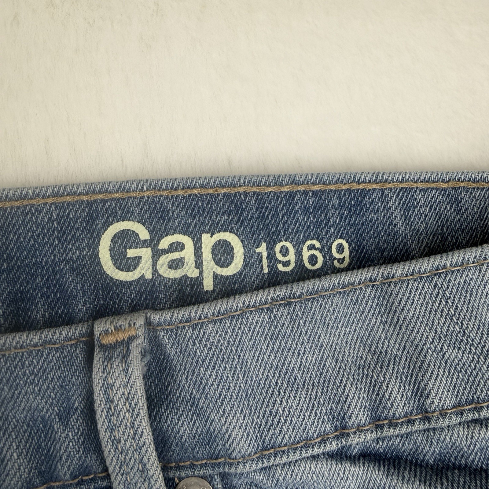 Gap 1969 Original Best Girlfriend Denim Shorts Distressed Blue Womens 31R
