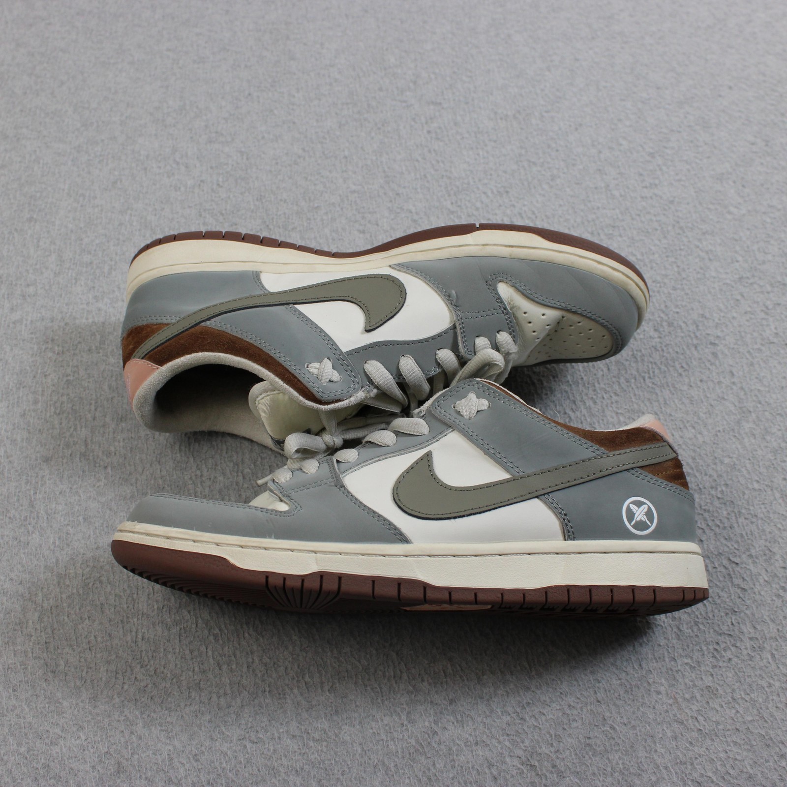 Nike SB Dunk Low Dunk x Yuto Horigome Shoes Men Size 10 Gray White FQ1180-001