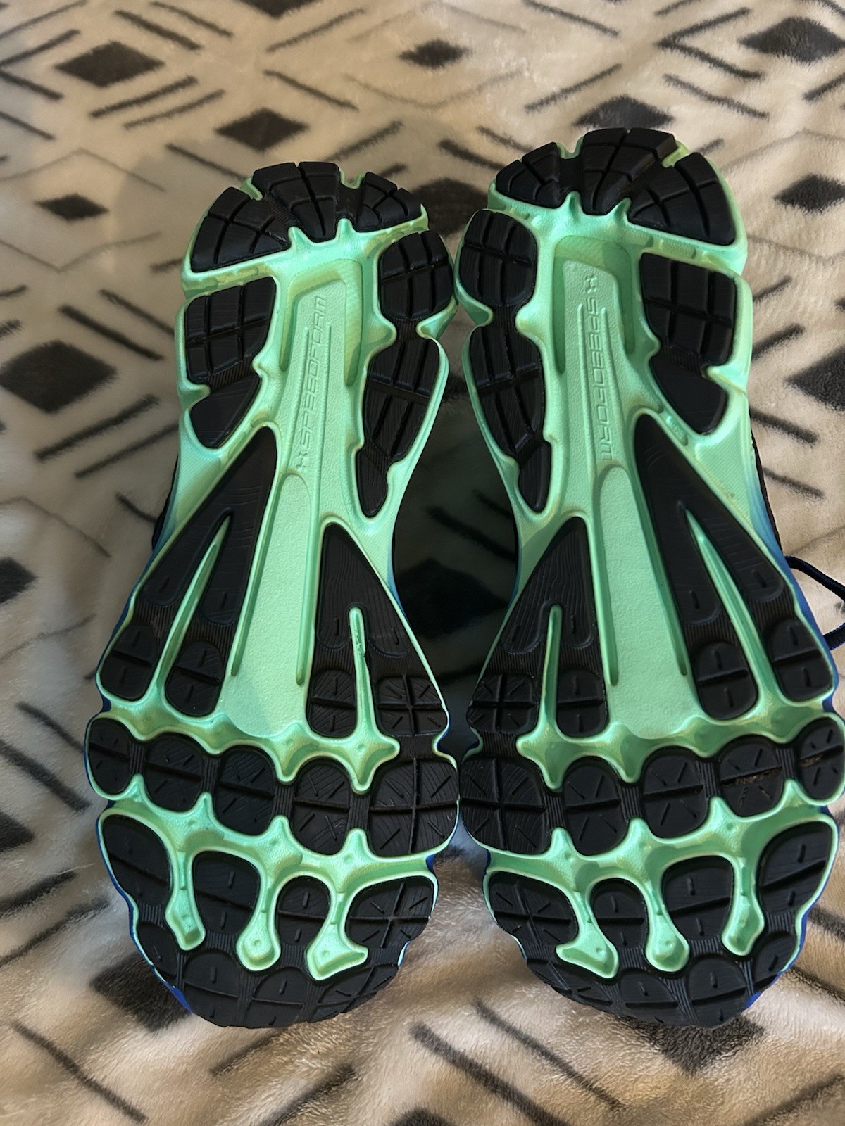 Under Armour Speedform Gemini Men’s Black/Blue/Green Low Top Lace Up Sneakers