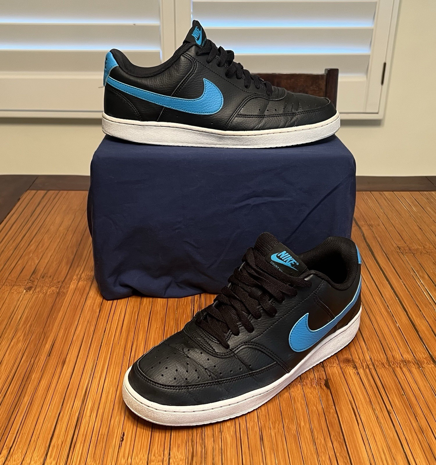 Nike Court Vision Low Black / Laser Blue Men’s Size 11!