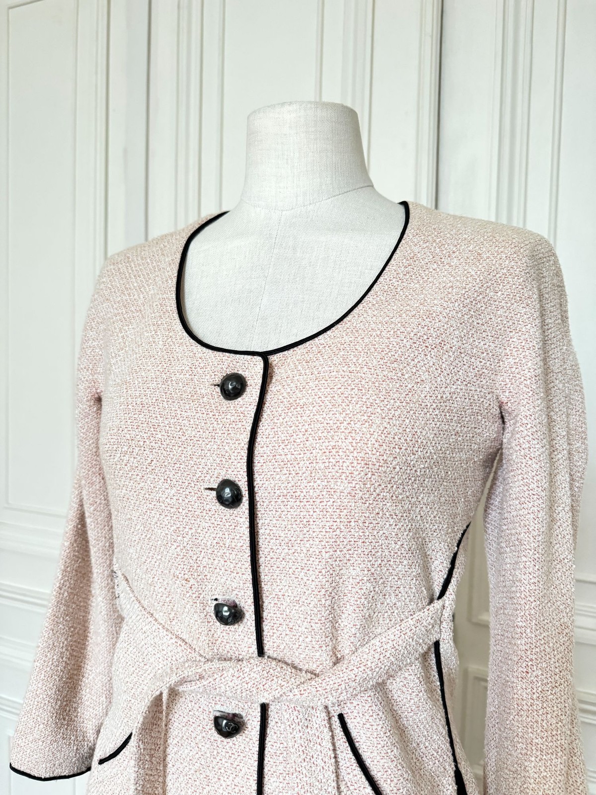 Chanel Spring 2012 Pale Pink Tweed Jacket Size 34 / XS