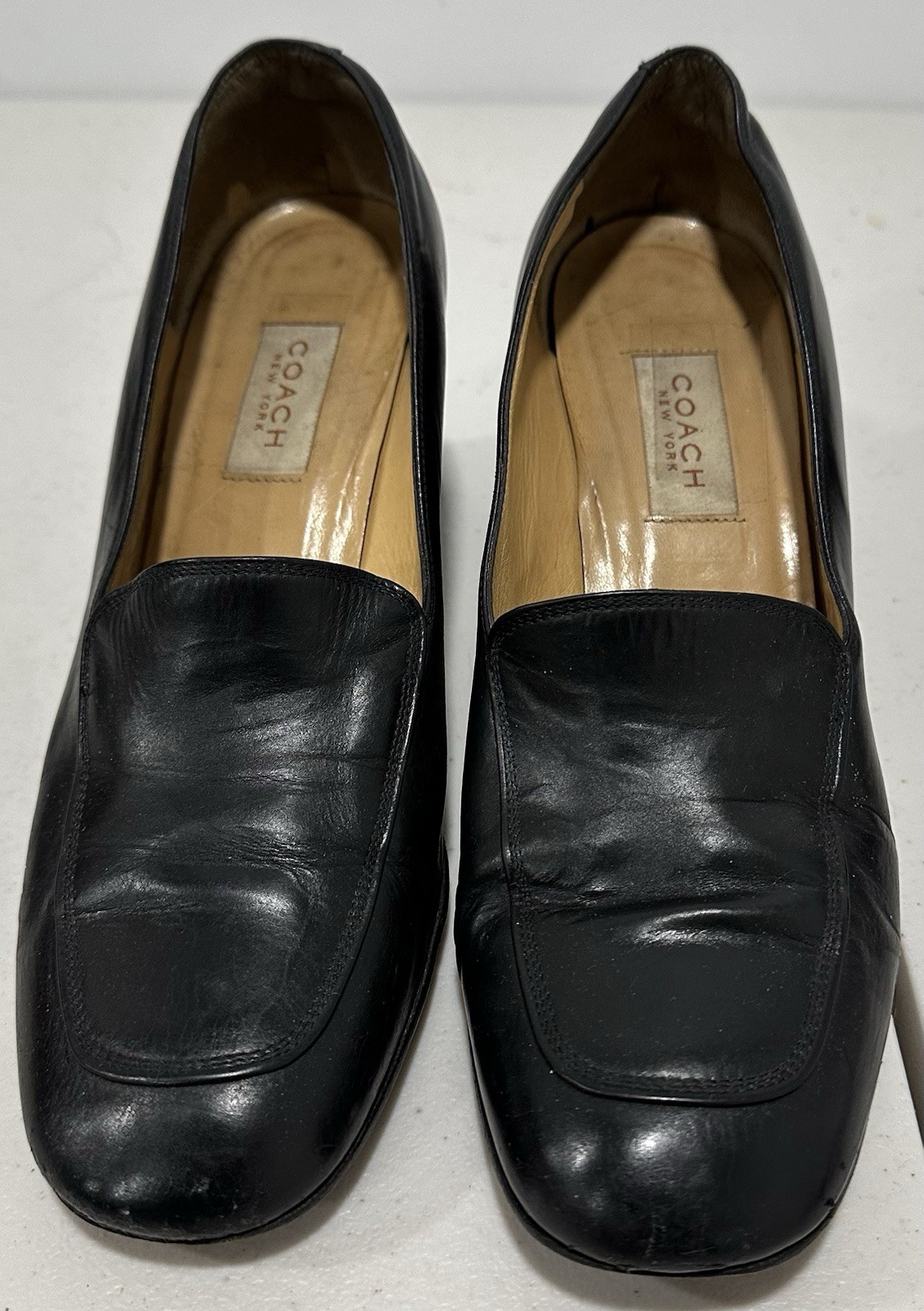 Vintage Coach Black Leather Round Toe Block Heel Pumps Size 9.5