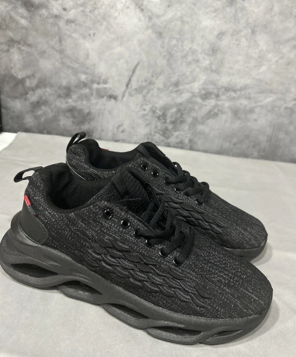 Mens Tennis Breathable Walking Shoes Ultra Lightweight Casual Sport Gym Sz 7.