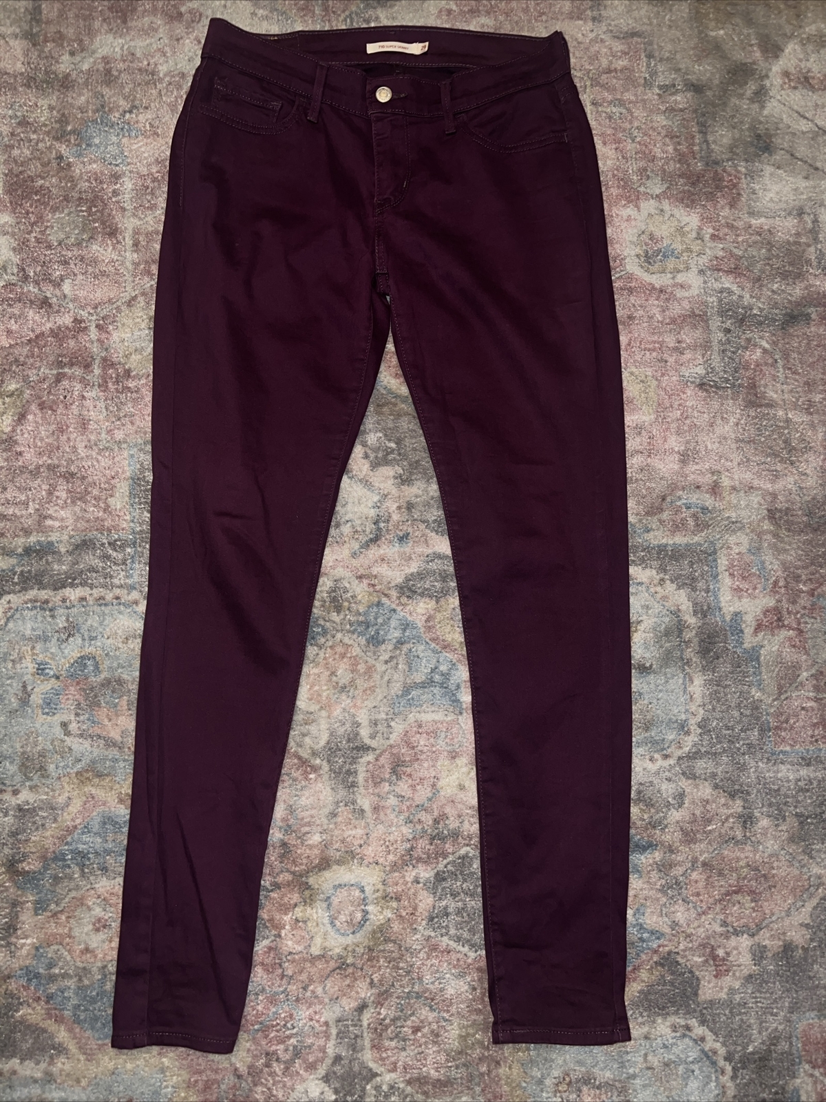 Levi’s Women’s 710 Super Skinny Size 29 Skinny Maroon Jeans – 30Wx29L
