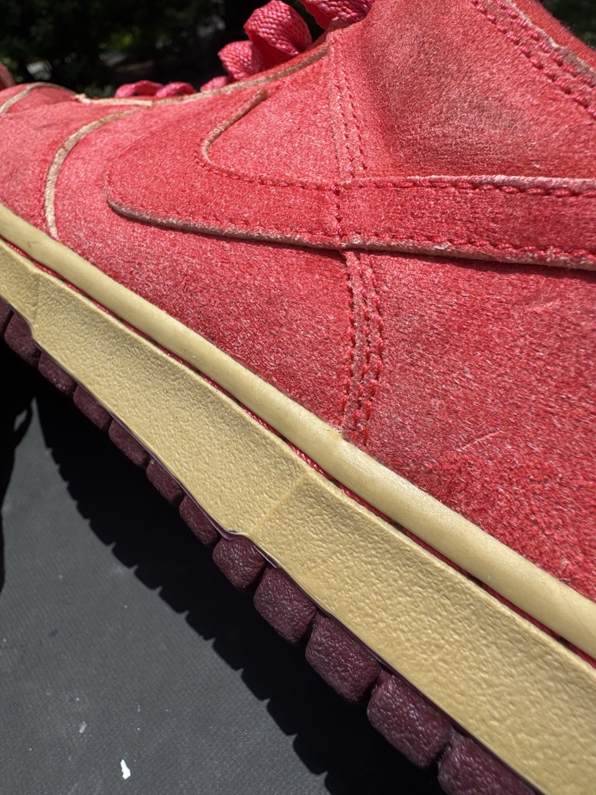 Nike Dunk Low 6.0 Red Suede 314141-614 Women’s 9.5 / Men’s 8 Vintage Skate