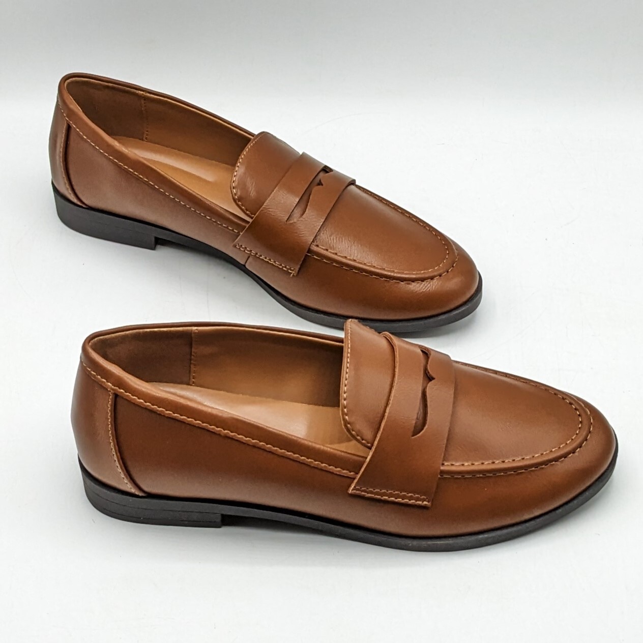 Kensie “Gitty” Women’s Slip-On Penny Loafer w/Padded Footbed (Cognac) – NEW