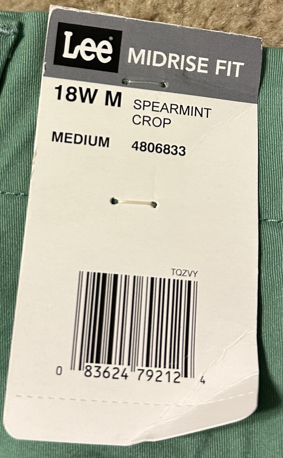 LEE Capri Size 18W Spearmint Green Mid Rise Fit Cropped Pant New Nwt!