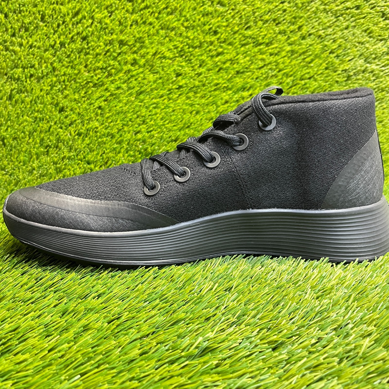 Allbirds Runner-Up Protect Mens Size 13.5 Natural Black Athletic Shoes Sneakers