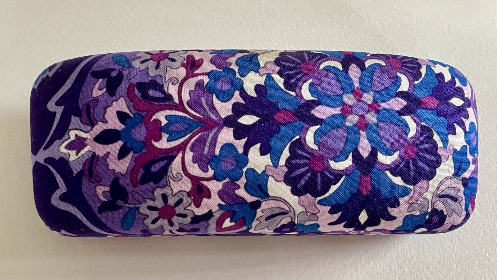 New Vera Bradley Letty Regal Rosette Gradient Purple Sunglasses With Case