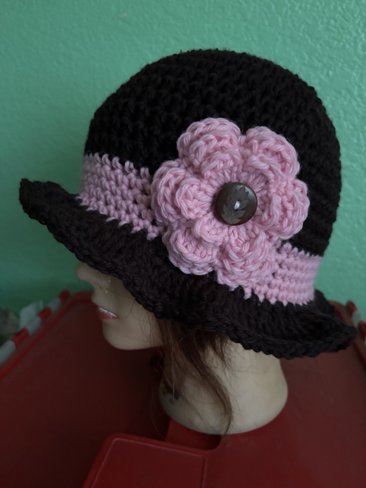 BROWN LIGHT PINK Fall WINTER CLOCHE BEANIE FLAPPER HAT HAND CROCHET new