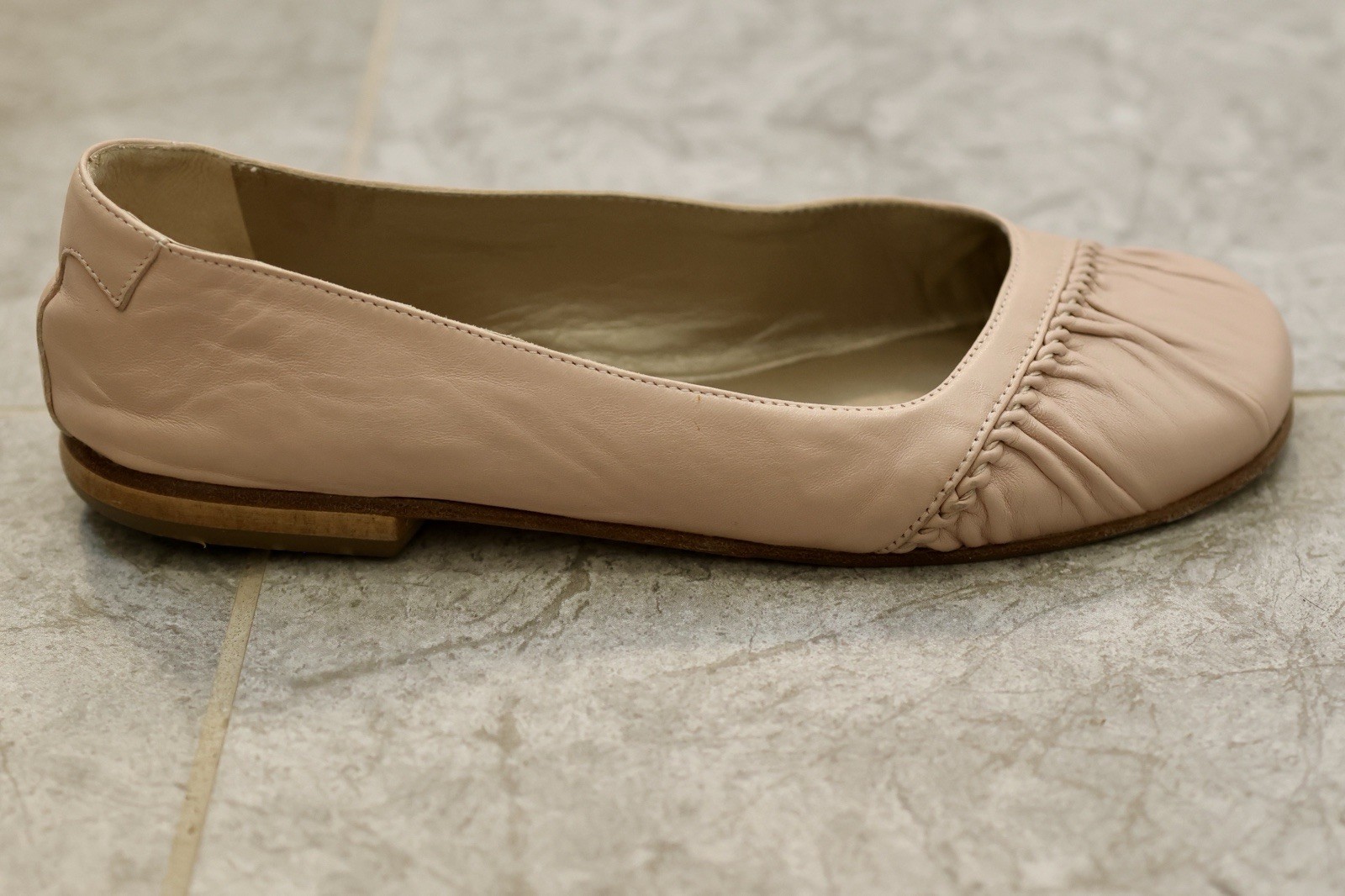 Taryn Rose Brina leather flats size 37 carnation pink