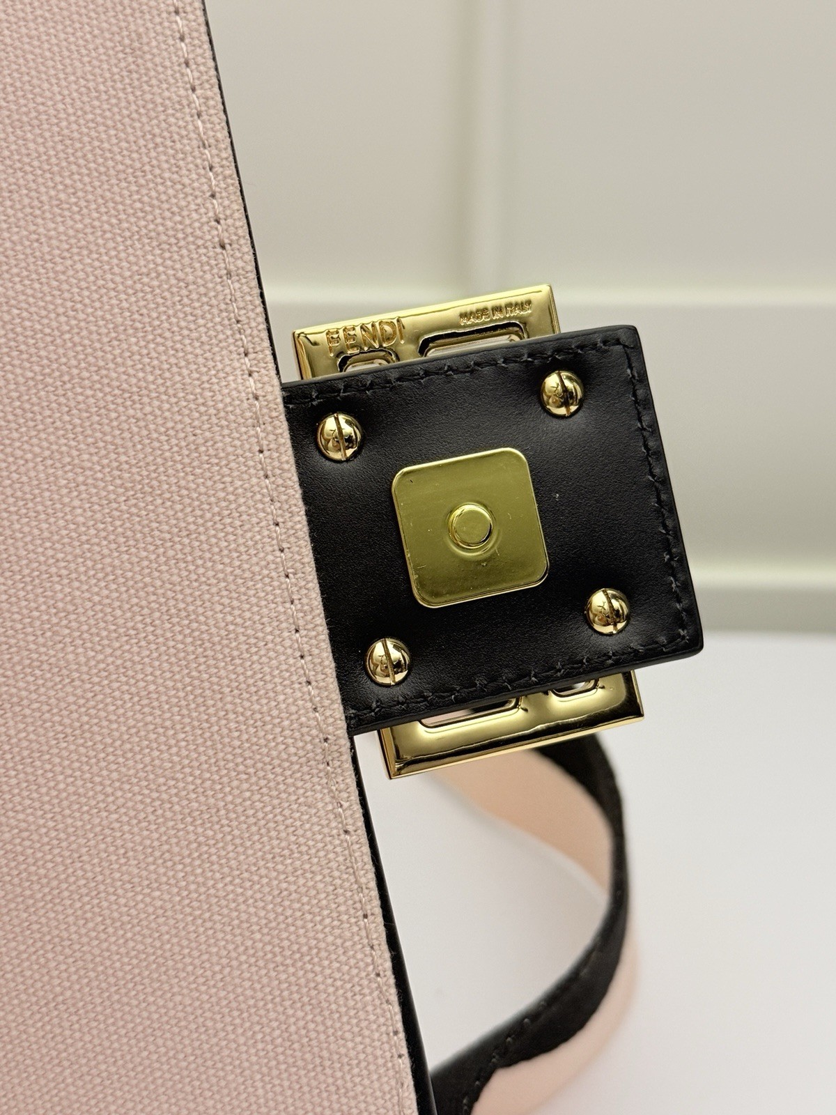 ⭐FENDI | Rosa Quarzo PINK | FF Logo | Shoulder/Handbag Baguette