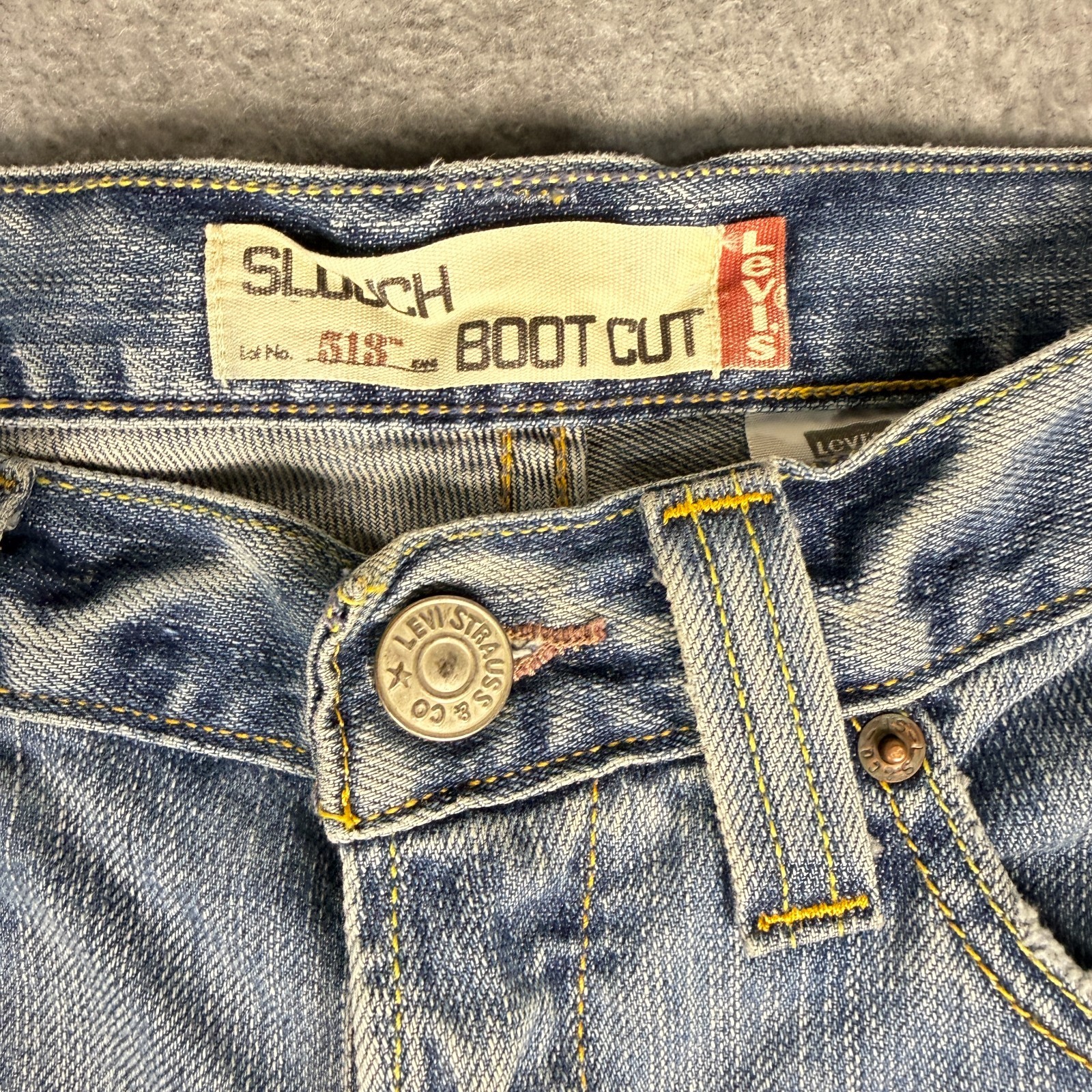 Levi’s 513 Slouch Bootcut Jeans Womens Juniors 5M Medium Wash Low Rise Denim