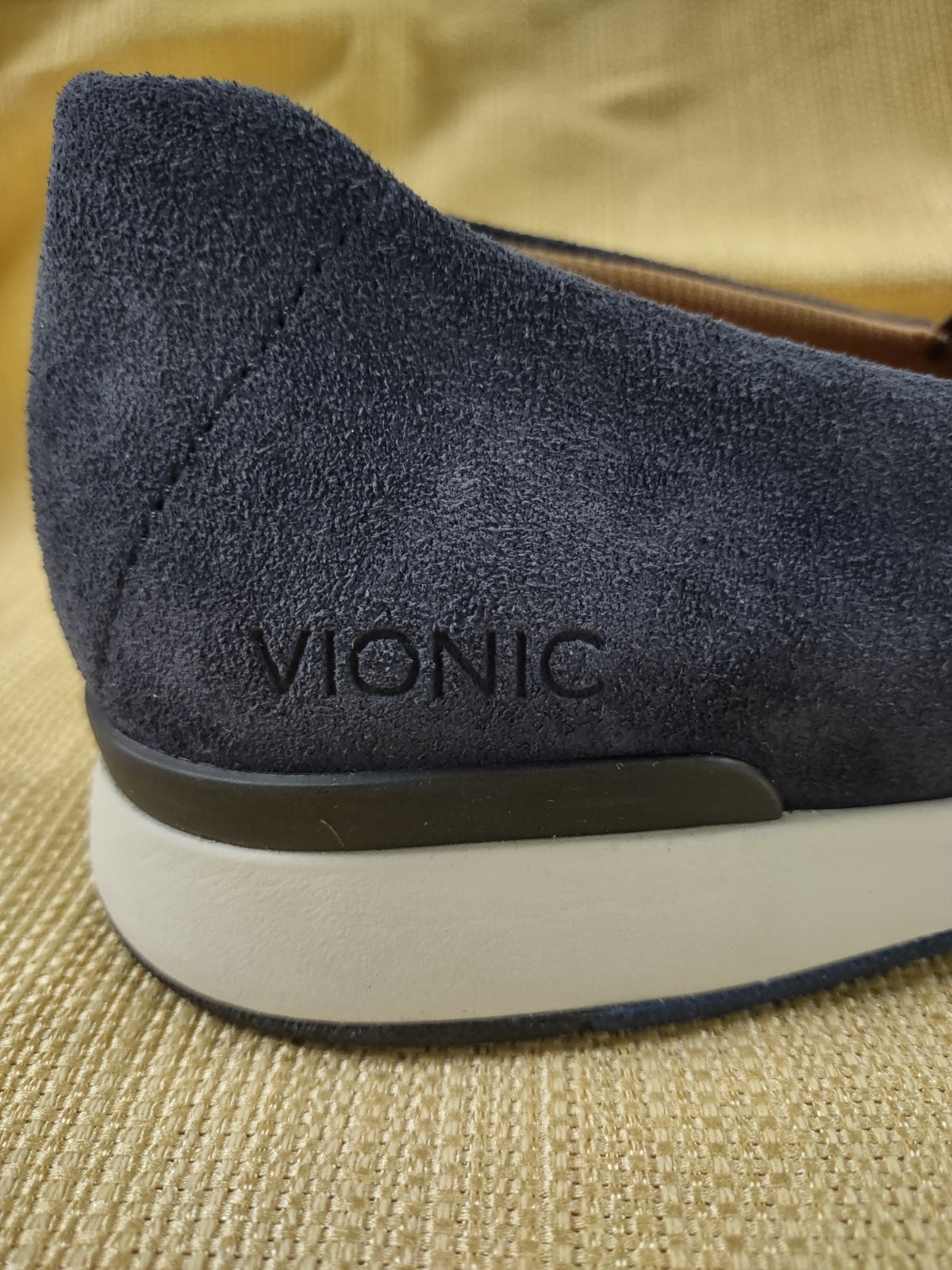 Vionic Cameo Slip On Sneakers Sz 8.5M Navy Suede Orthopedic Athleisure Commuter