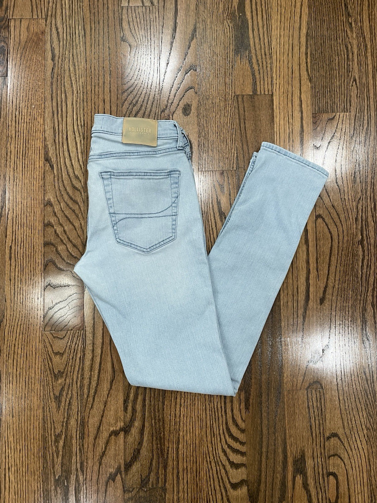 Hollister Men’s Advanced Stretch Skinny Jeans Light Wash Denim 5-Pocket