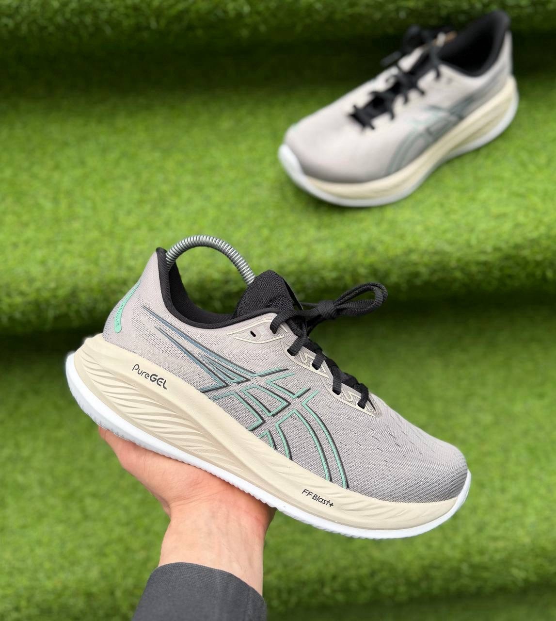 ASICS Gel-Cumulus 26 Men’s US9 Running Shoes Moonrock Dark Mint 1011B792-250