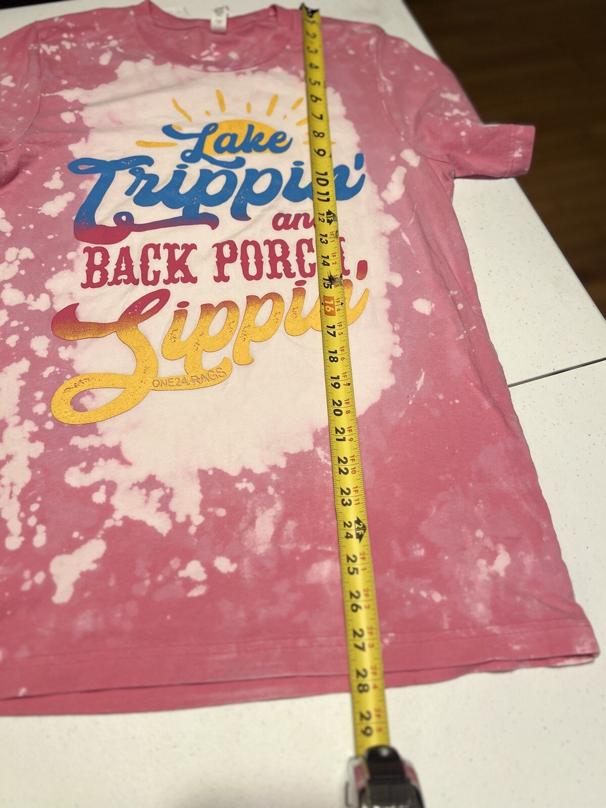 Lake Tripping Back Yard Sipping Graphic T-shirt Medium Bleach Summertime