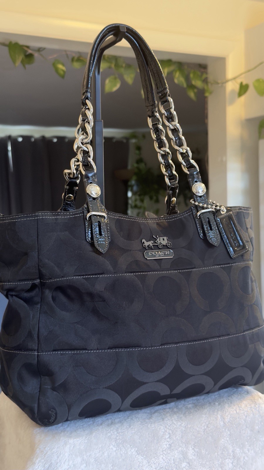 Coach Madison Signature Logo Tote Bag Black Zip Closure Silver Chain Straps