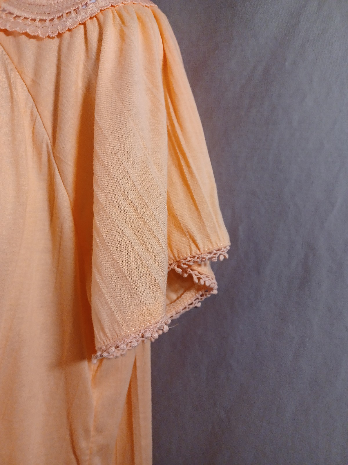 New York Laundry Peach Women V-Neck Crochet Yoke Pullover Blouse Short Sleeve 1X