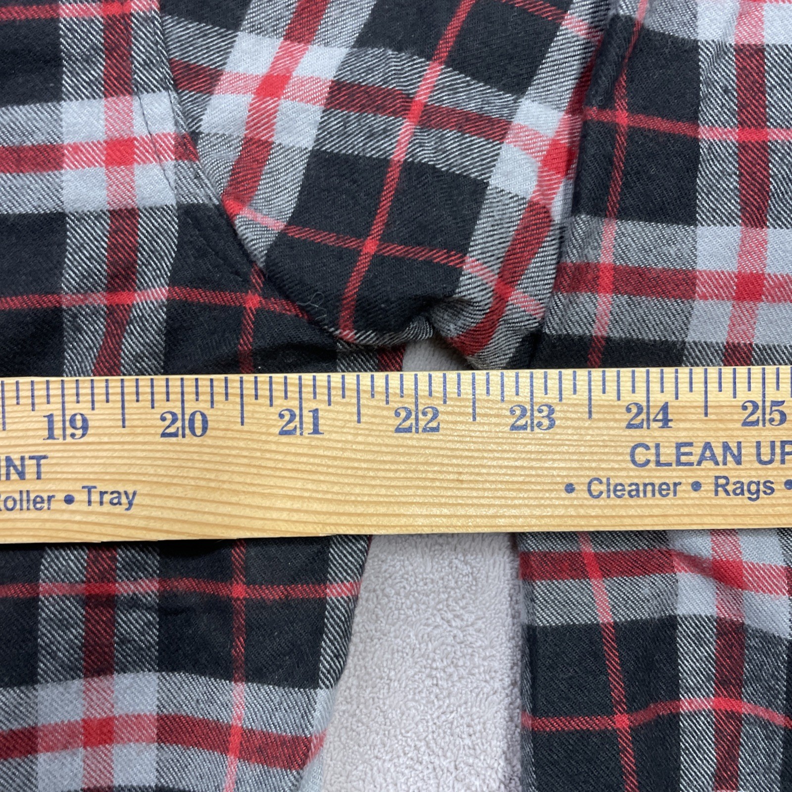 In-N-Out Burger Official Flannel Button Down Shirt Size L Red Black Gray