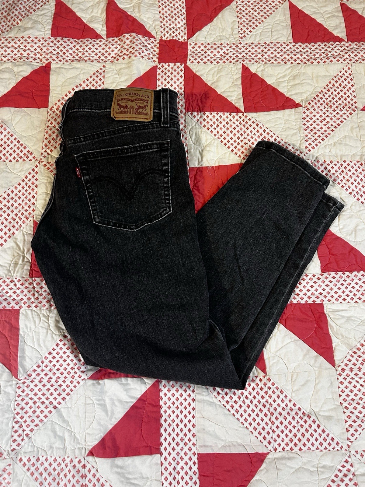 Levi’s Waterless Women’s Boyfriend Jeans Black Dark Wash Stretch Denim Mid Rise