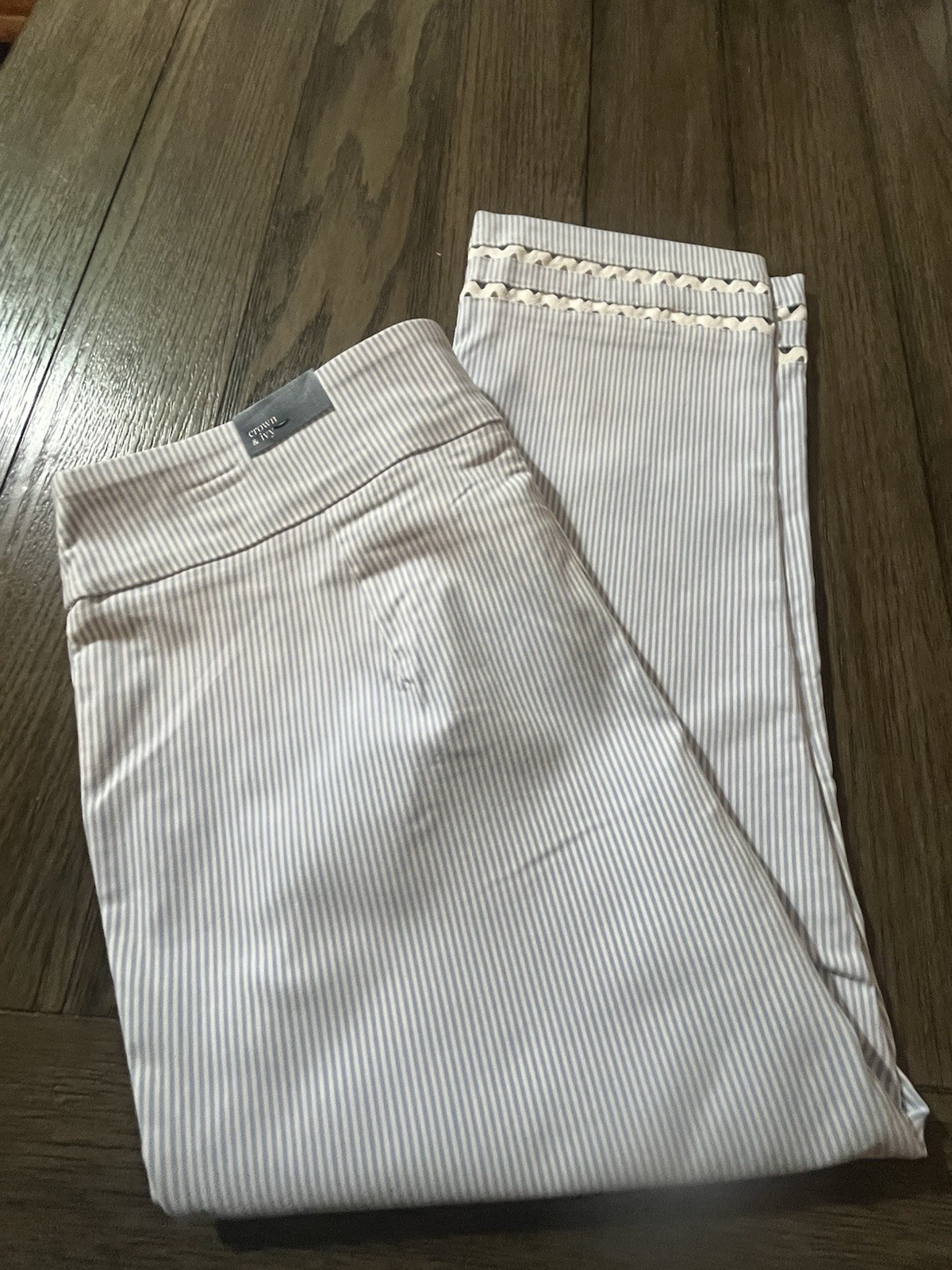 Crown & Ivy Blue/White Striped Flat Front capri Women Plus Size