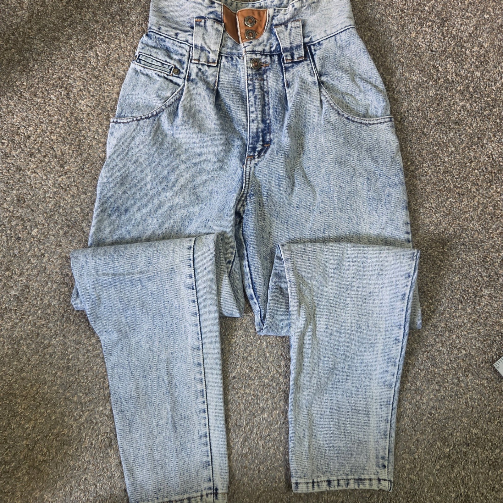 Vintage First Acid Wash High Waisted Pleated Tapered Jeans Light Blue Size 5