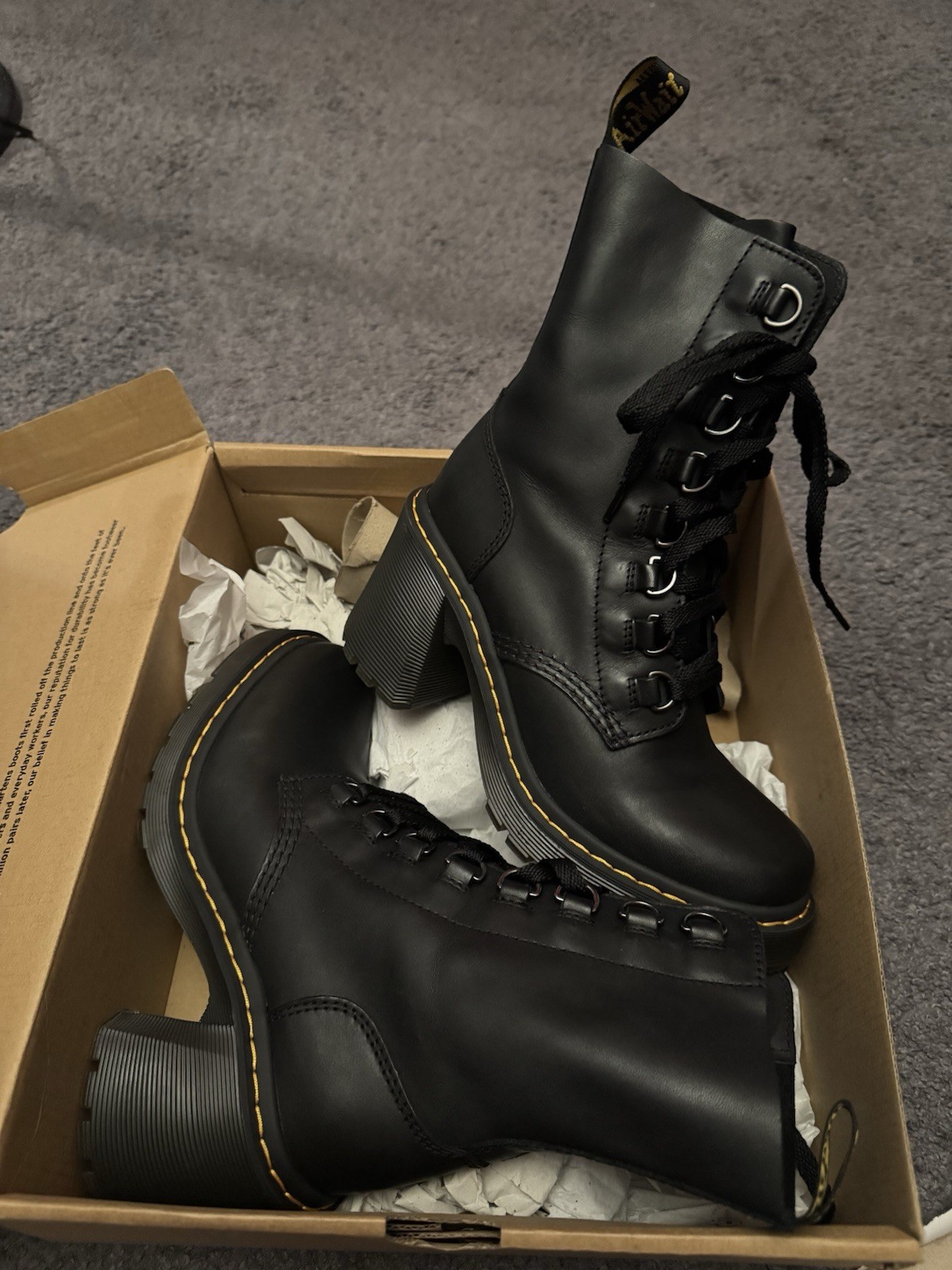 Dr. Martens Black Leather Combat Ankle Boots Lace-Up Round Toe US 8