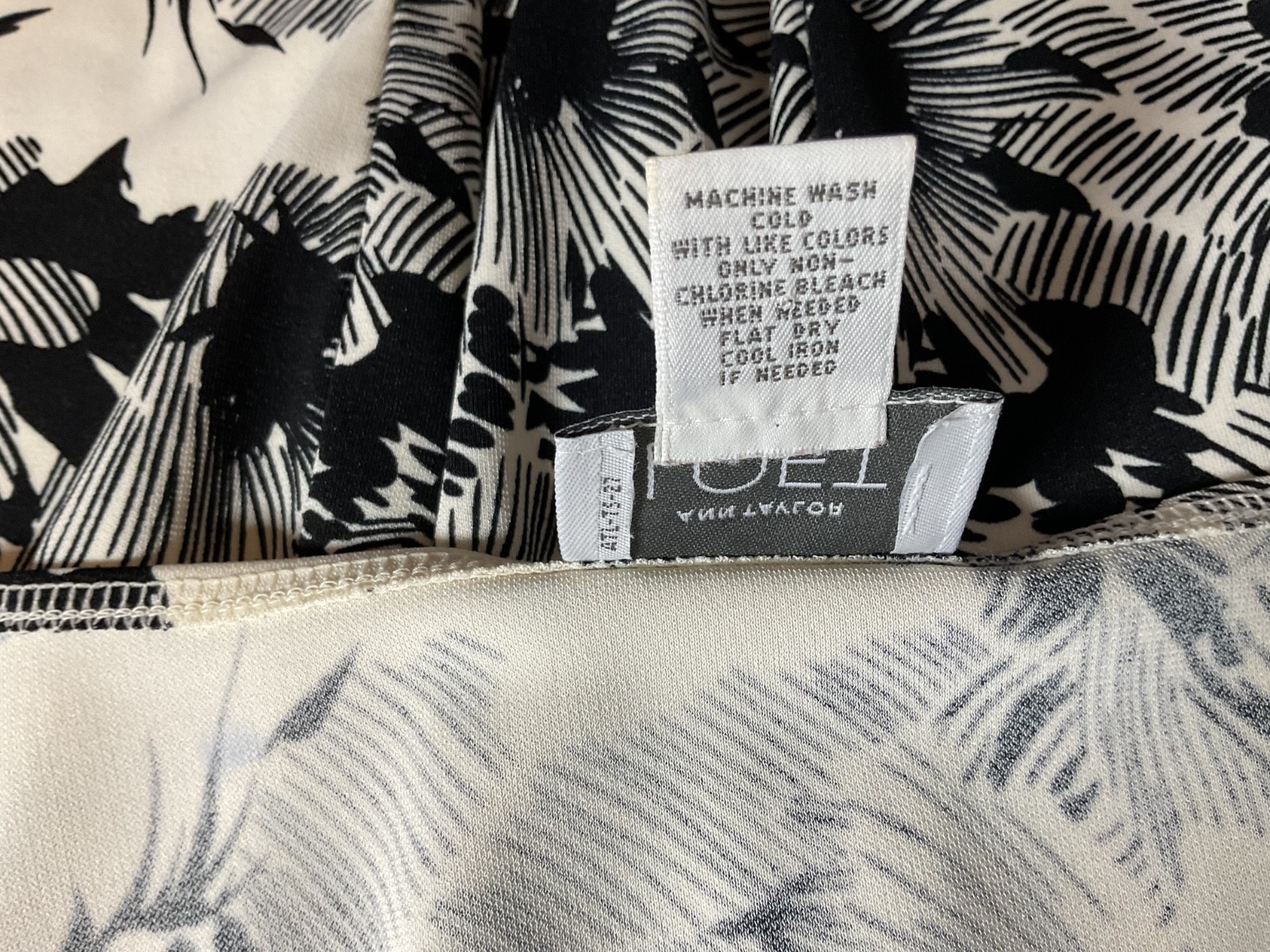 Ann Taylor Loft Black & White Floral Print Sleeveless Dress Size L -B13