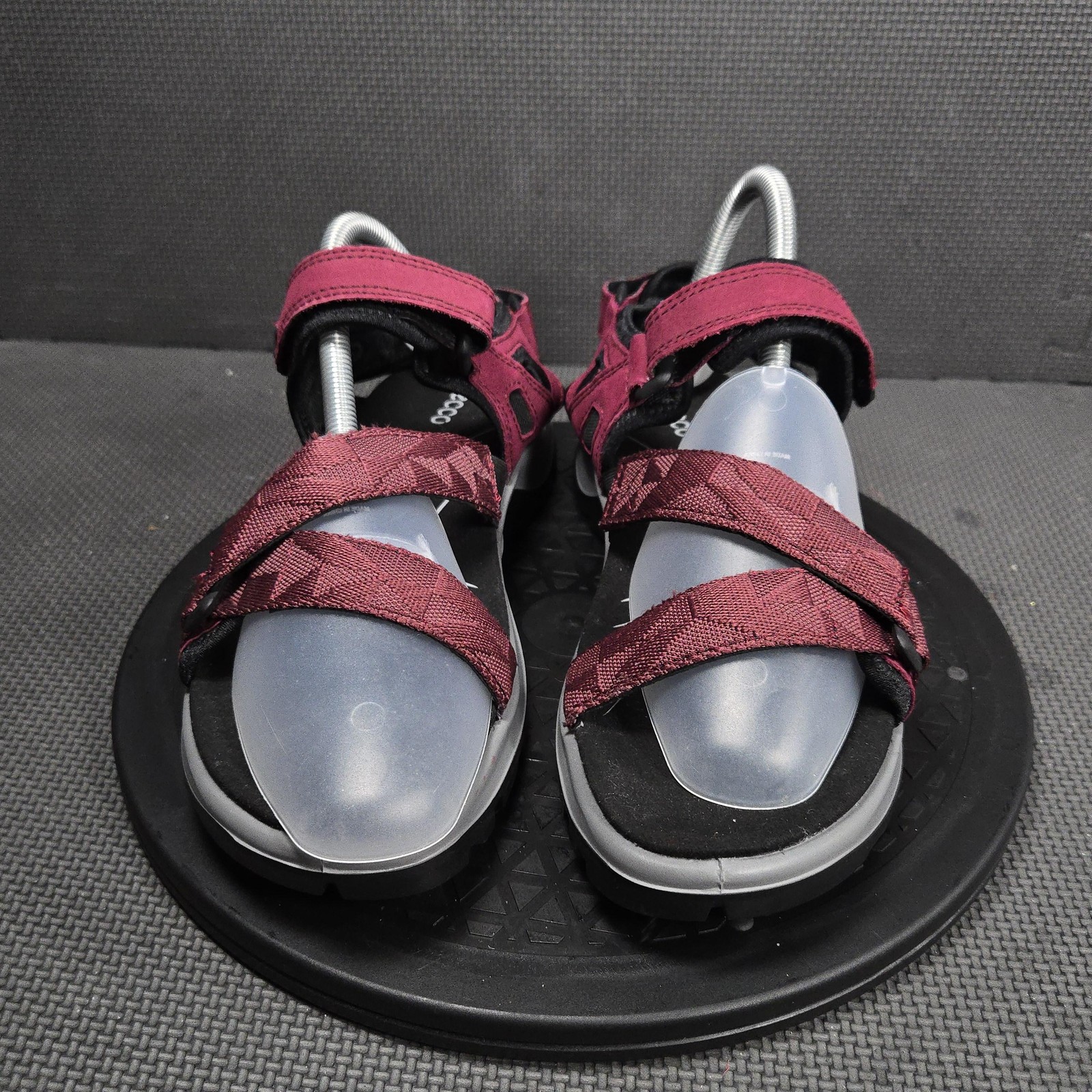 ECCO Sandals Shoes Womens Size 9 Red Strappy Hiking Sport Hook Loop Comfort