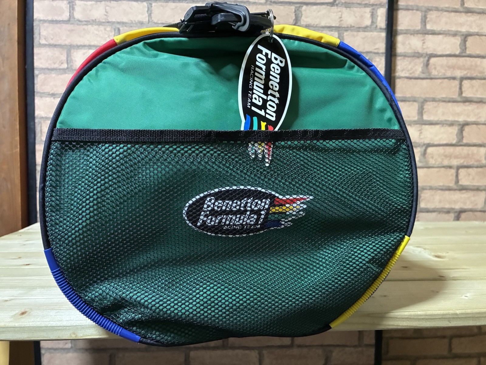 Benetton Formula 1 Racing Team Mobil Duffel Bag Vintage Size 24.8 x 13 x 12.6 in