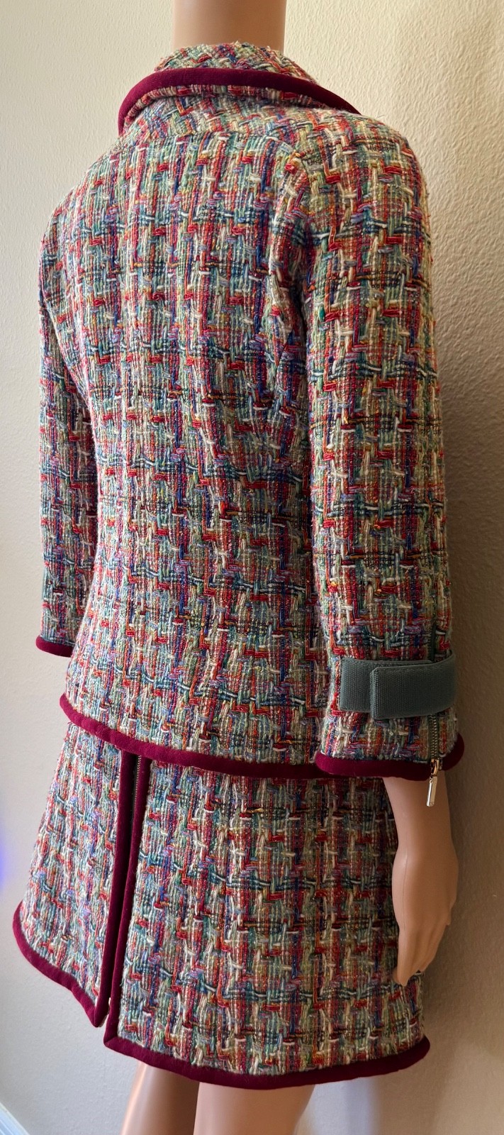 11K Authentic Chanel 2017 Spring “Data Center” Runway Fantasy Tweed Skirt Suit