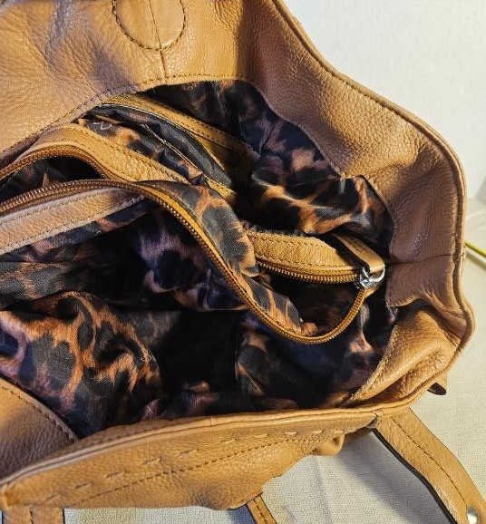 B. Makowsky Tan Pebbled Leather Hobo Shoulder Bag Drawstring Leopard Lining