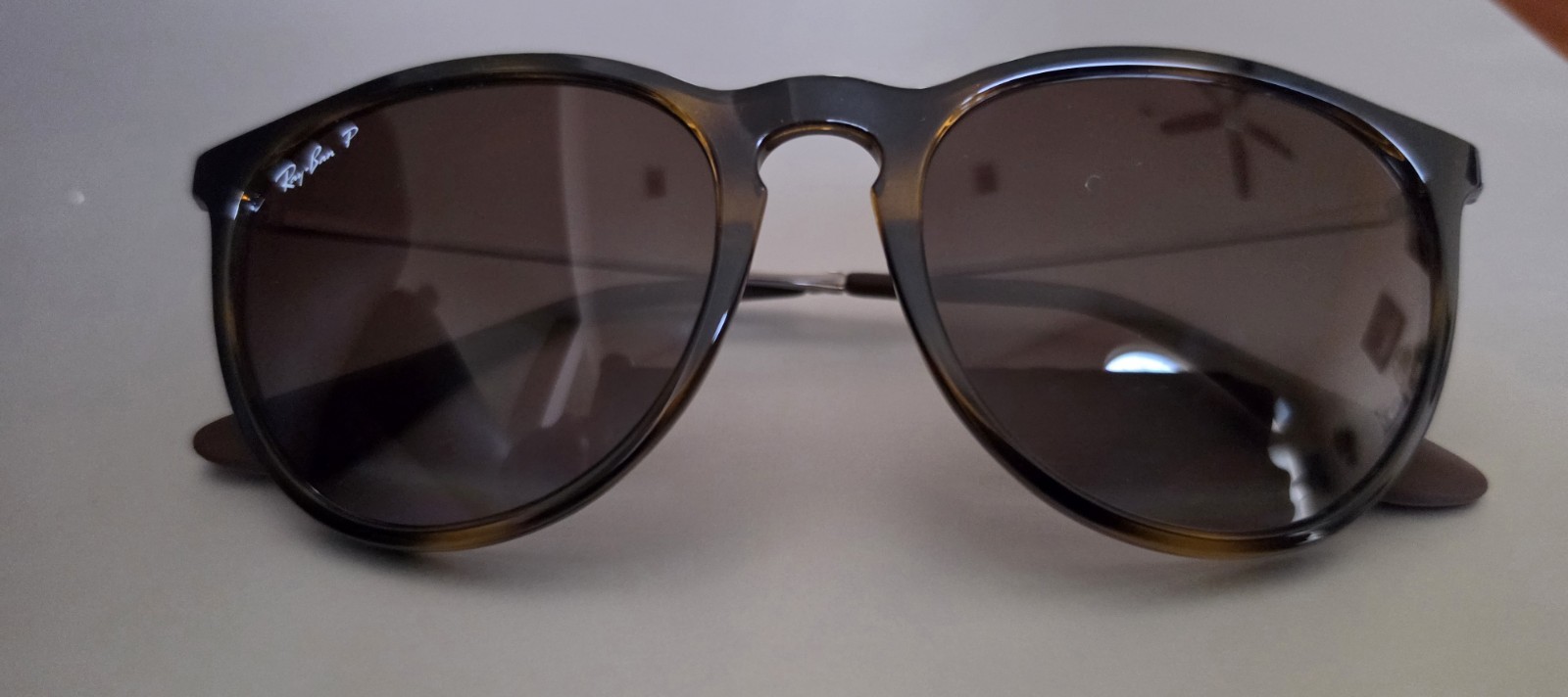 Ray-Ban Women’s Round Tortoise Shell Sunglasses Brown Gradient Lenses Polarized