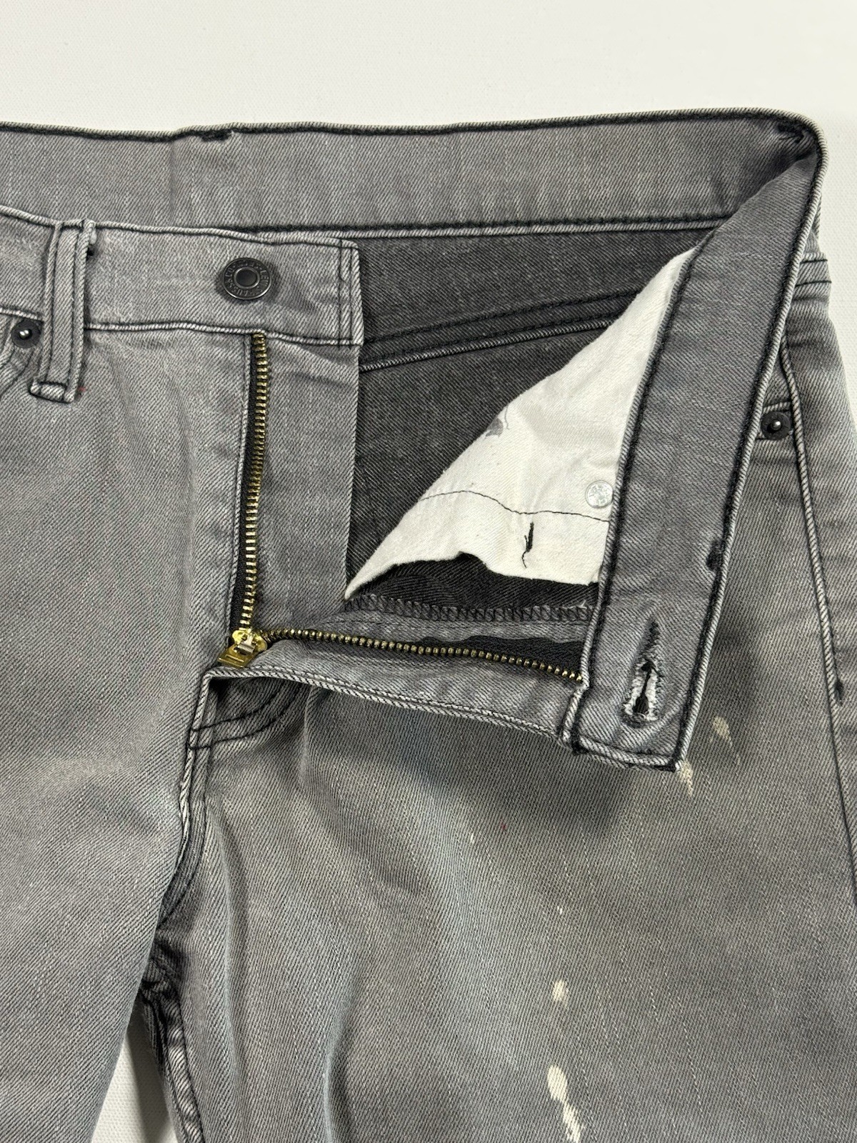 Levi’s 511 Slim Fit Jeans Men’s 32×32 Gray Denim Distressed Paint Splatter