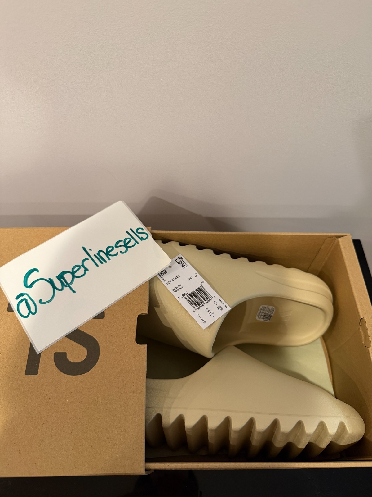 Adidas Yeezy Slide Bone Size 9 (100% Authentic) FZ5897