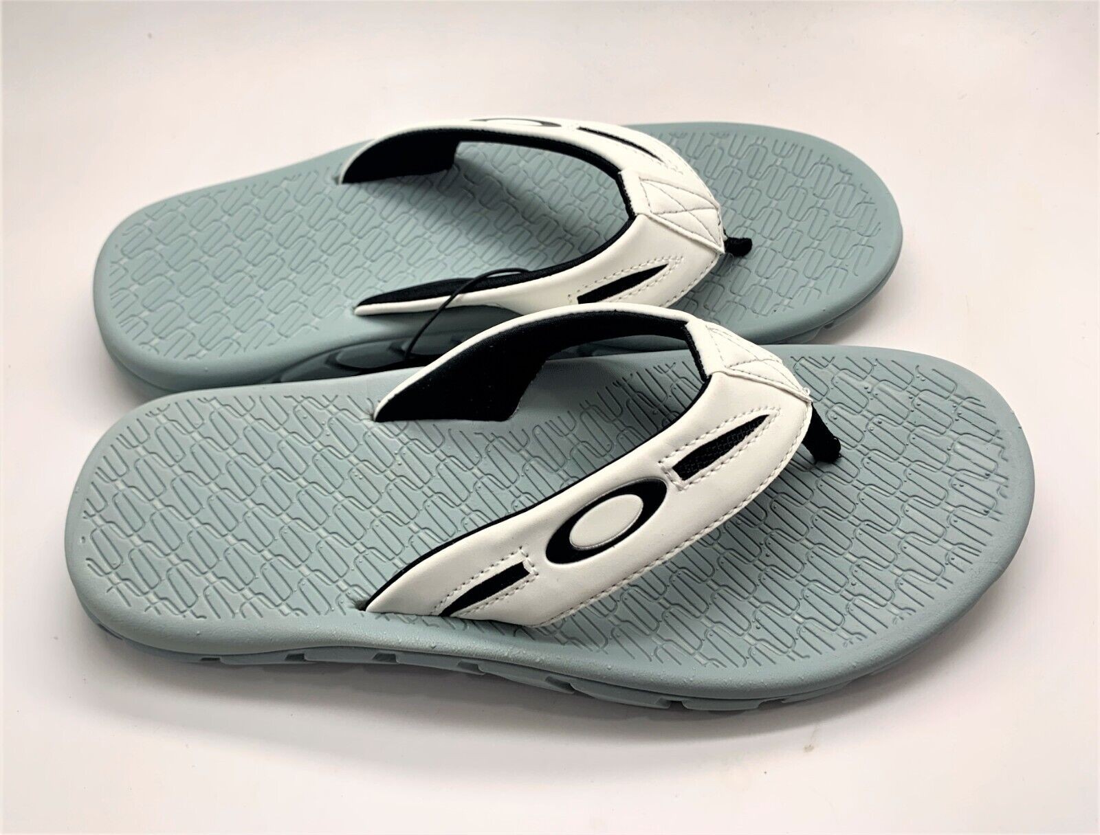 Oakley Operative Sandals 2.0 Men’s SIZE 12 Special Edition Flip Flops 13477-9GE