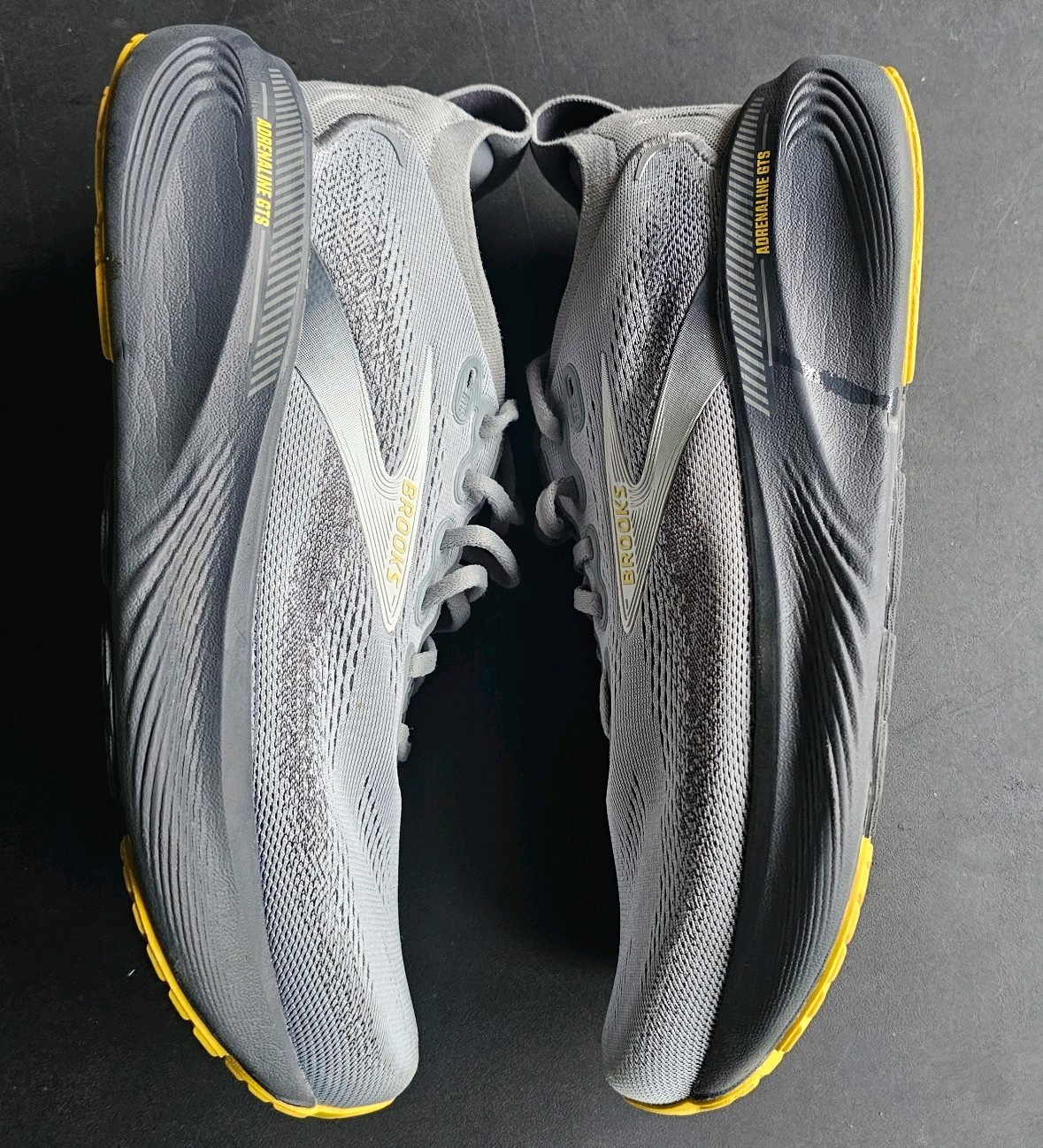 Brooks Adrenaline GTS 25 Men’s 9.5 4E Extra Wide Gray Running Shoes
