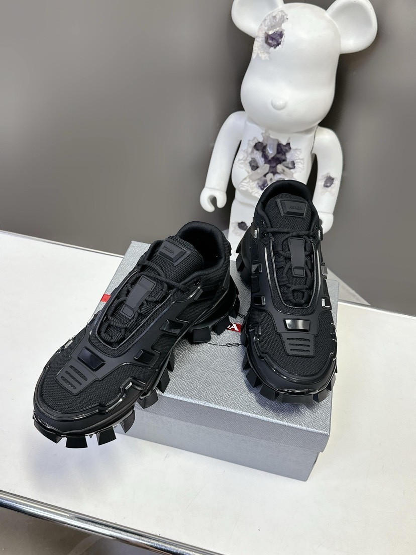 Prada “Cloud Break” black thick-soled simple and fashionable men’s shoes