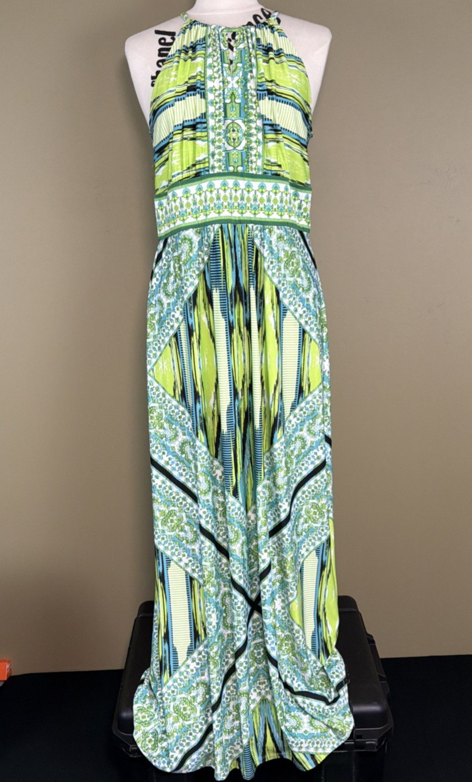 B Calm Women’s Sz L Green Printed Halter Maxi Dress Keyhole Back Summer Beach
