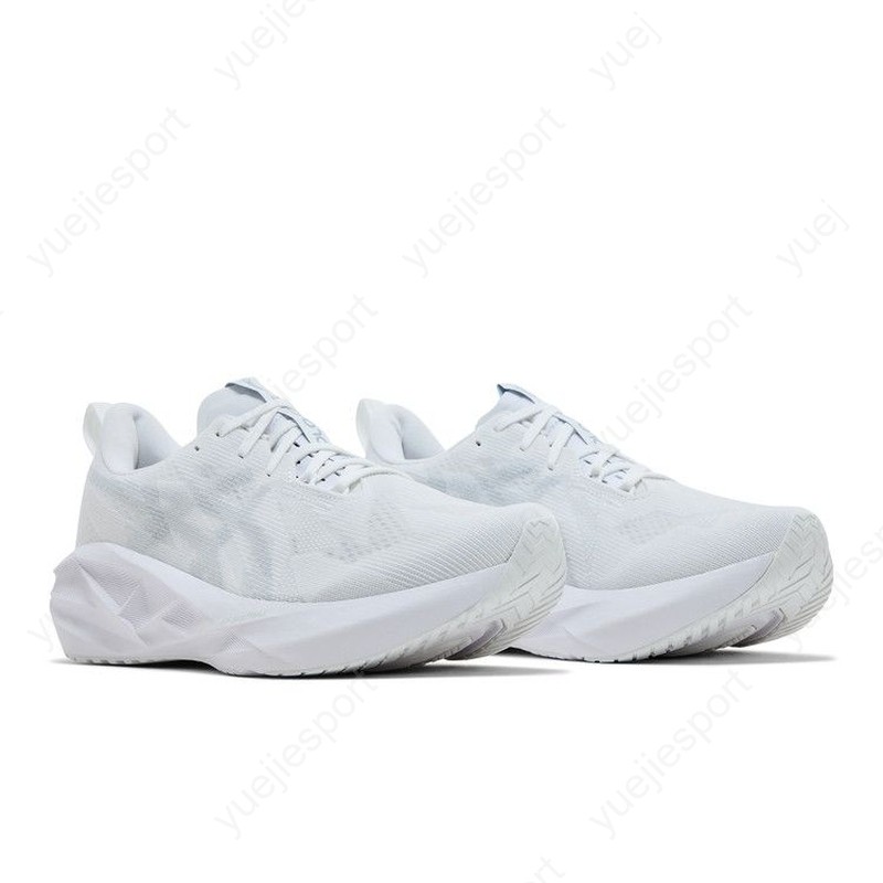ASICS Novablast 5 White Piedmont Grey 1011B974-100