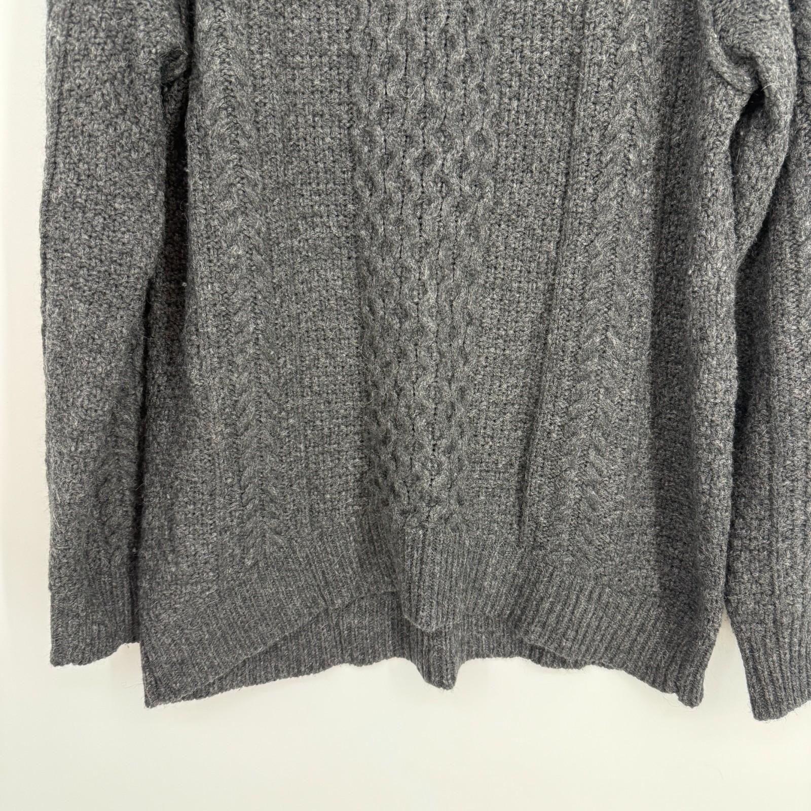 Vince Sweater Gray Cable Knit Wool Alpaca Pullover Cabincore Fisherman Womens M