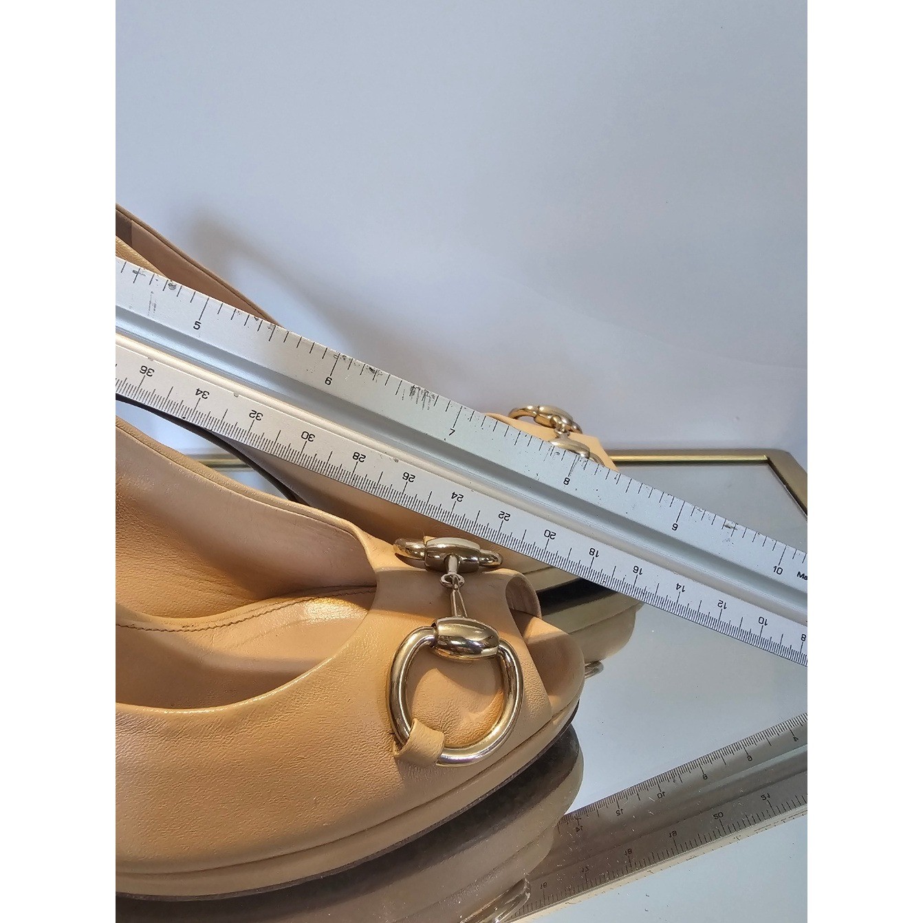 Gucci Hollywood Horsebit Peep Toe Pumps Womens 37 Beige Leather Gold Hardware