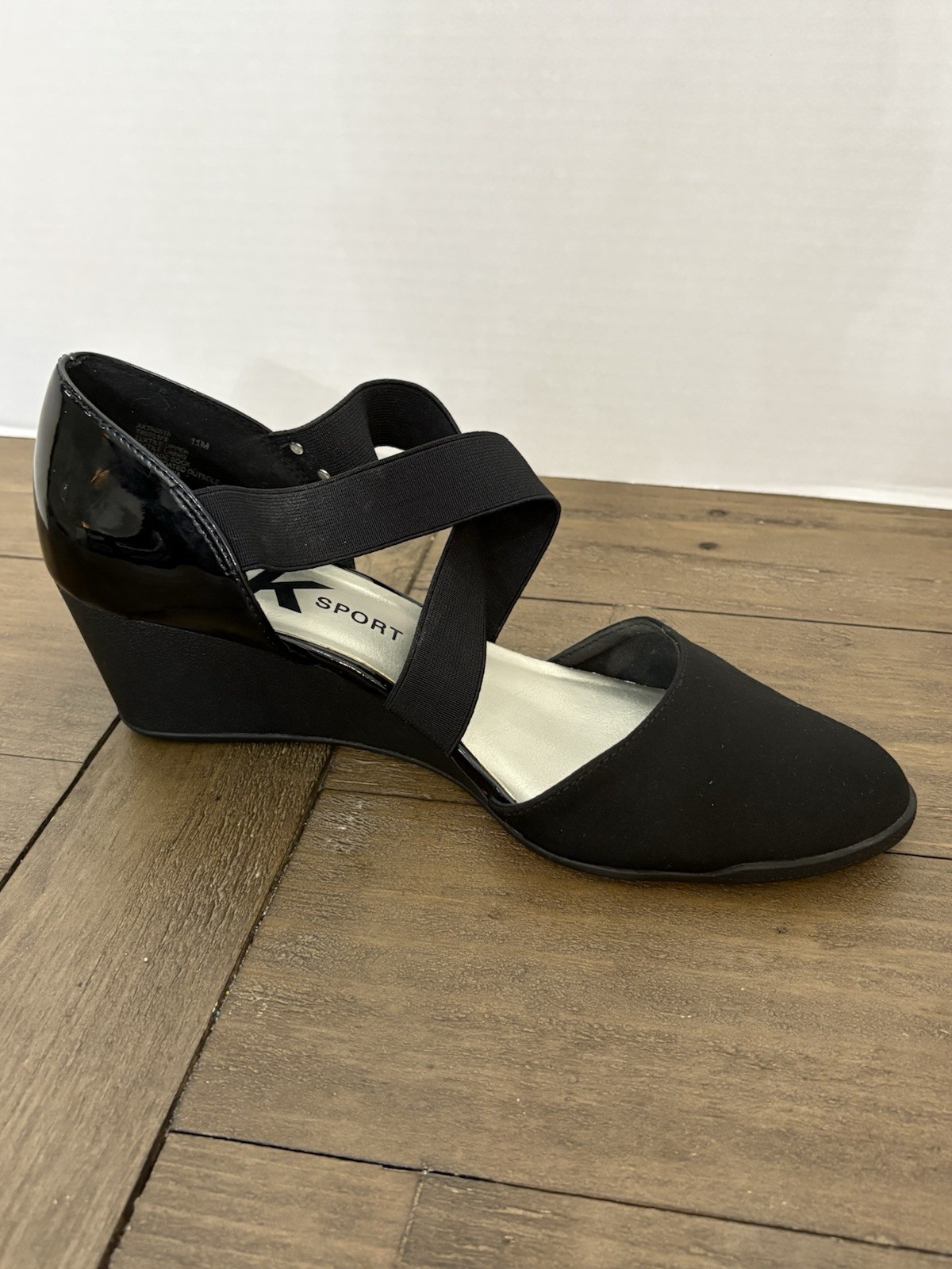 Anne Klein Women’s Sport Black AKTRISTA Size 110M