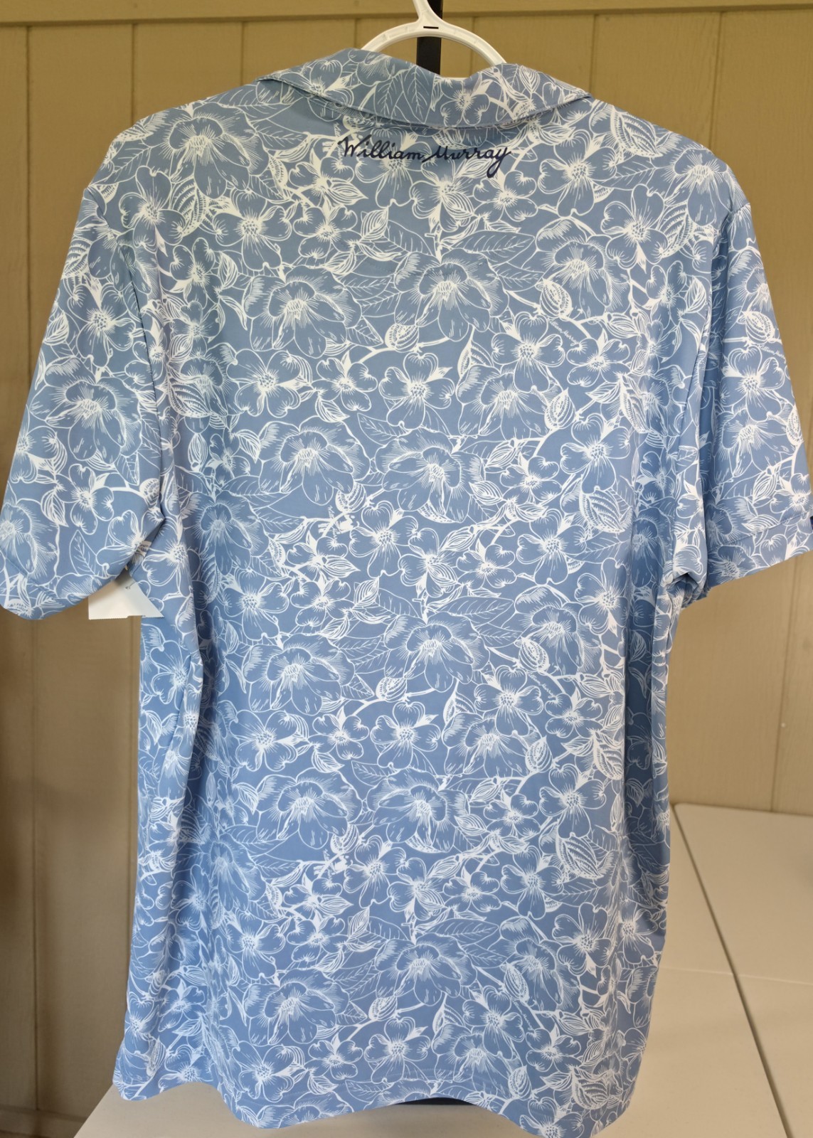 William Murray Men’s Blue/White Hawaiian Floral Embroidered Logo Polo, M