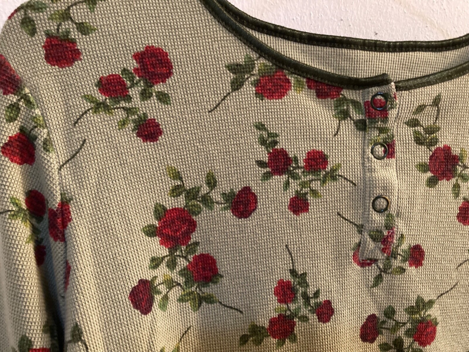 L. A. Blues Women’s Roses Long-Sleeve Shirt, Size Small, Made In Myanmar (Burma)