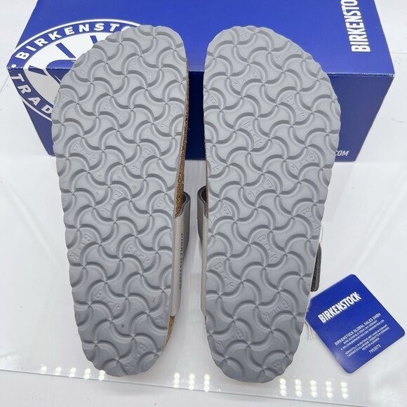 Birkenstock Gizeh Big Buckle Thong Sandal Dove Gray Leather Wms EU 40 US 9-9.5 R